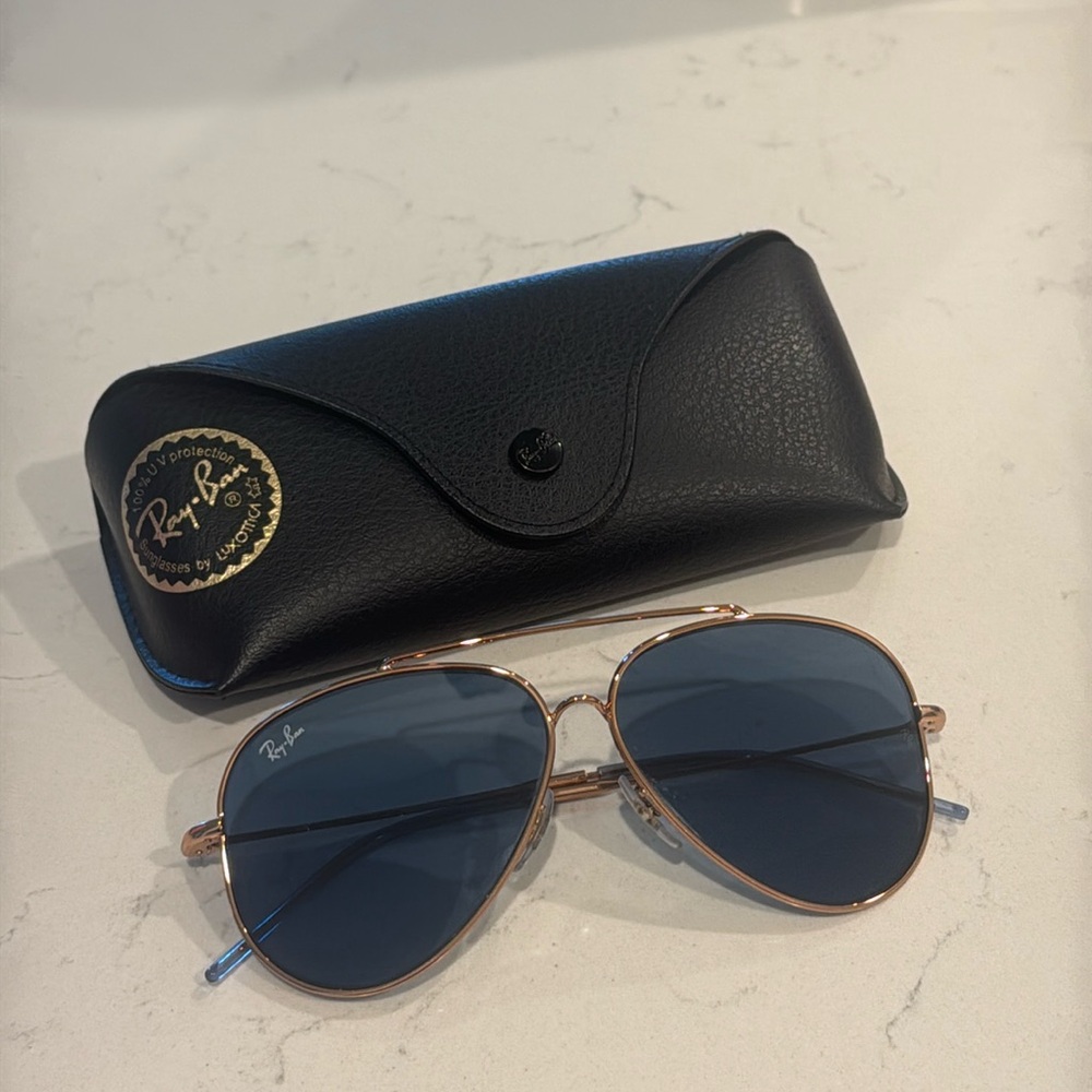 Unisex Ray-Bans blue sunglasses